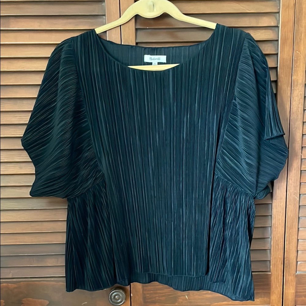Madewell Black Size XL Boxy Pleated Short Sleeve Blouse